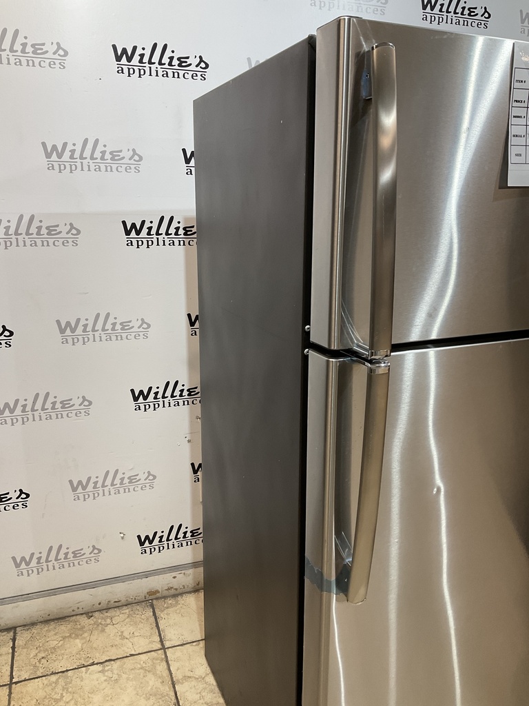 Ge Used Refrigerator Top and Bottom 28x64 (Stainless Steel) 