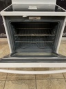 Ge Used Electric Stove 220volts (40/50 AMP) 30inches {3 prong} (White) 