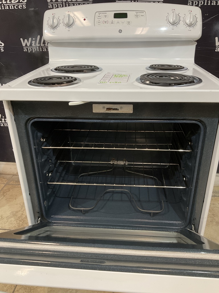 Ge Used Electric Stove 220volts (40/50 AMP) 30inches {no cord} (White) 