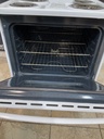Ge Used Electric Stove 220volts (40/50 AMP) 30inches {no cord} (White) 