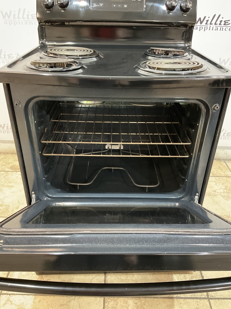 Ge Used Electric Stove 220volts (40/50 AMP) 30inches {3 prong} 