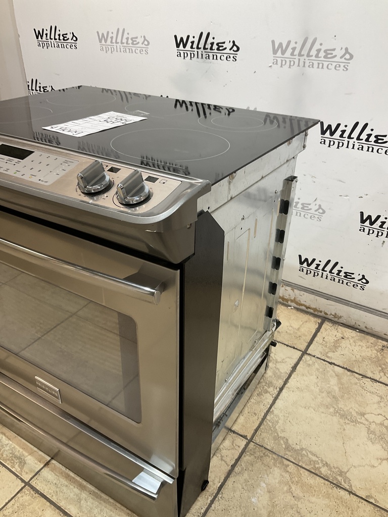 Frigidaire Used Electric Stove 220volts (40/50 AMP) 30inches {4 prong} (Stainless Steel)