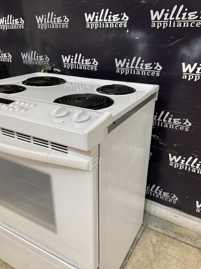 Whirlpool Used Electric Stove 220volts (40/50 AMP) 30inches {4 prong} (White)