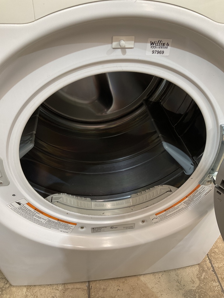 Lg Used Electric Dryer 220volts (30 AMP) 27inches {3 prong} (White) 
