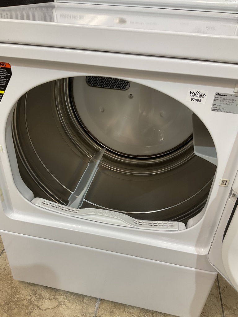 Amana Used Electric Dryer 220volts (30 AMP) 27inches {3 prong} (White)