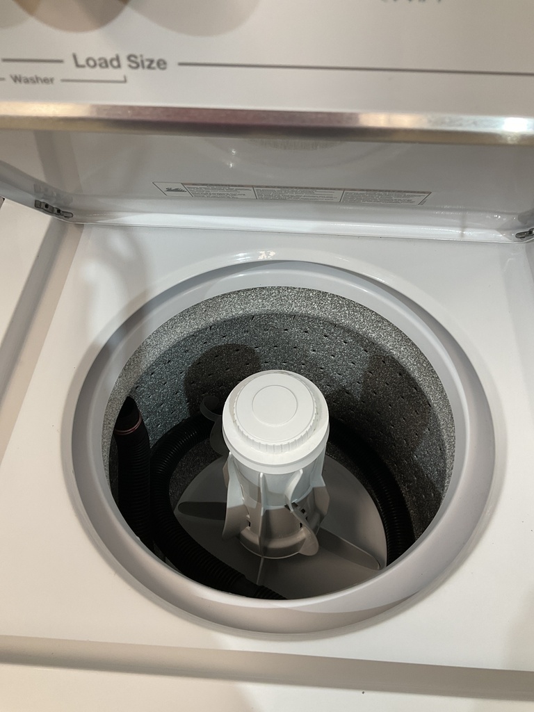 Whirlpool Used Electric Unit Stackable 220volts (30 AMP) 24x71 1/2” {4 prong} (White) 