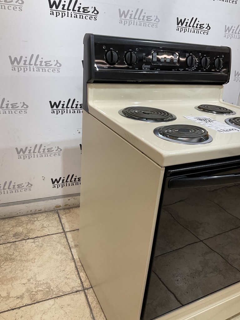 Amana Used Electric Stove 220volts (40/50 AMP) 30inches {4 prong} (Bisque/Black);