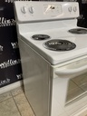 Frigidaire Used Electric Stove 220volts (40/50 AMP) 30inches {4 prong} (White) 