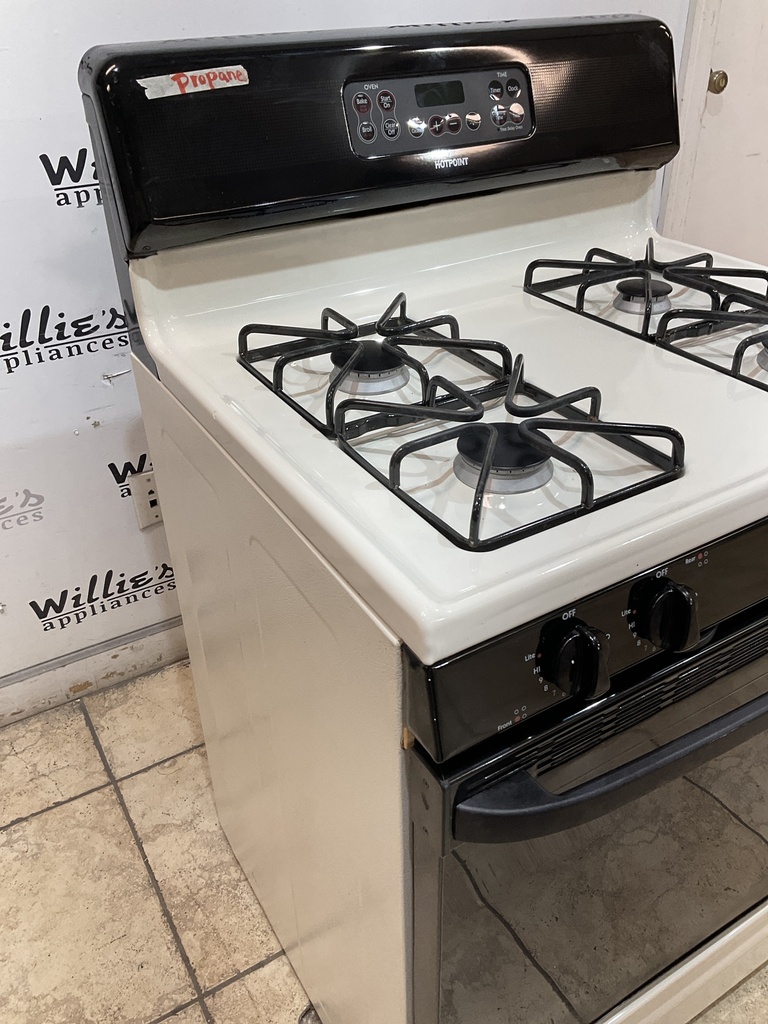 Hotpoint Used Gas Propane Stove 30inches (Bisque/Black) 