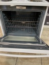 Ge Used Electric Stove 220volts (40/50 AMP) 30inches {no cord} (White) 