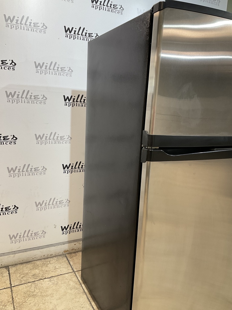 Whirlpool Used Refrigerator Top and Bottom 33x66