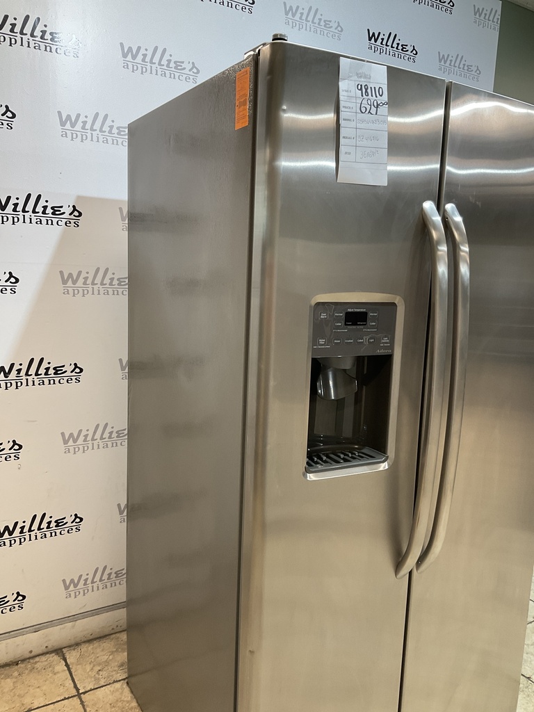 Ge Used Refrigerator Side by Side 36x68 1/2” (Stainless Steel)