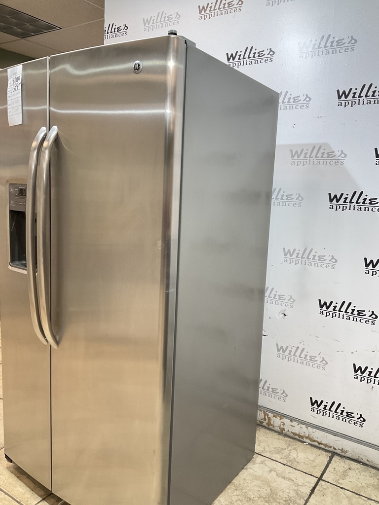 Ge Used Refrigerator Side by Side 36x68 1/2” (Stainless Steel)
