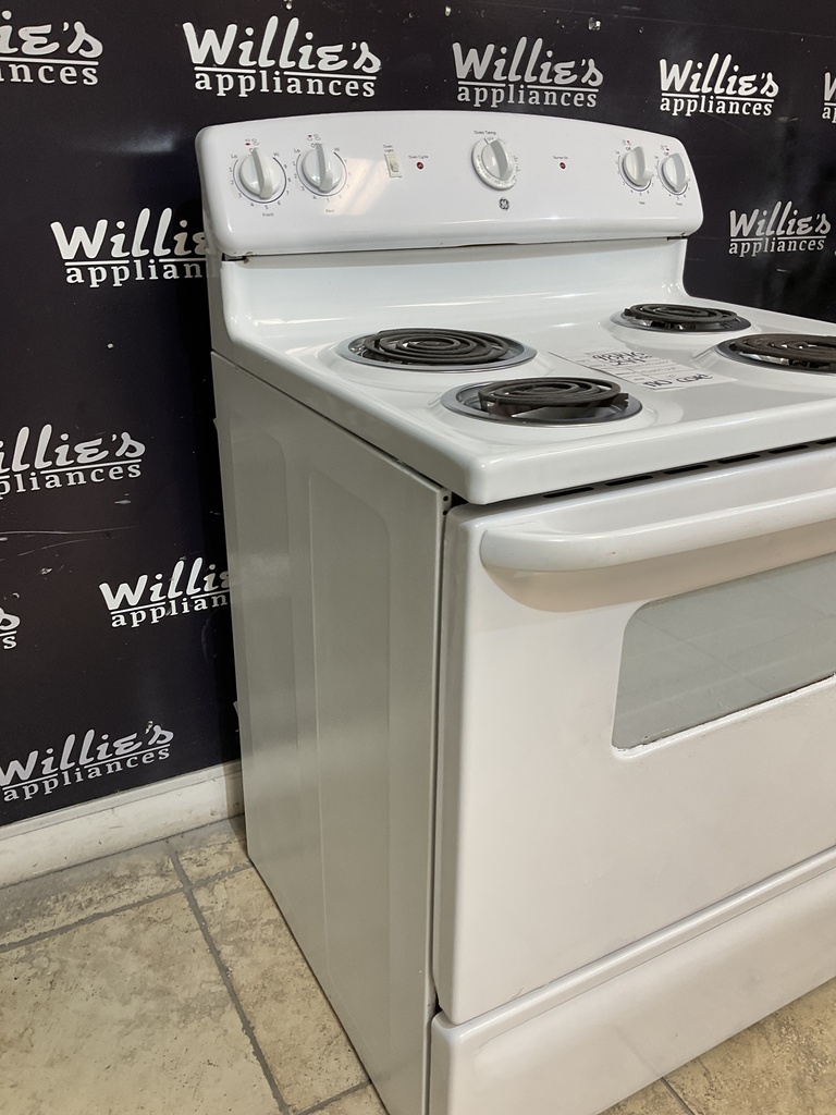 Ge Used Electric Stove 220volts (40/50 AMP) 30inches {no cord} (White) 