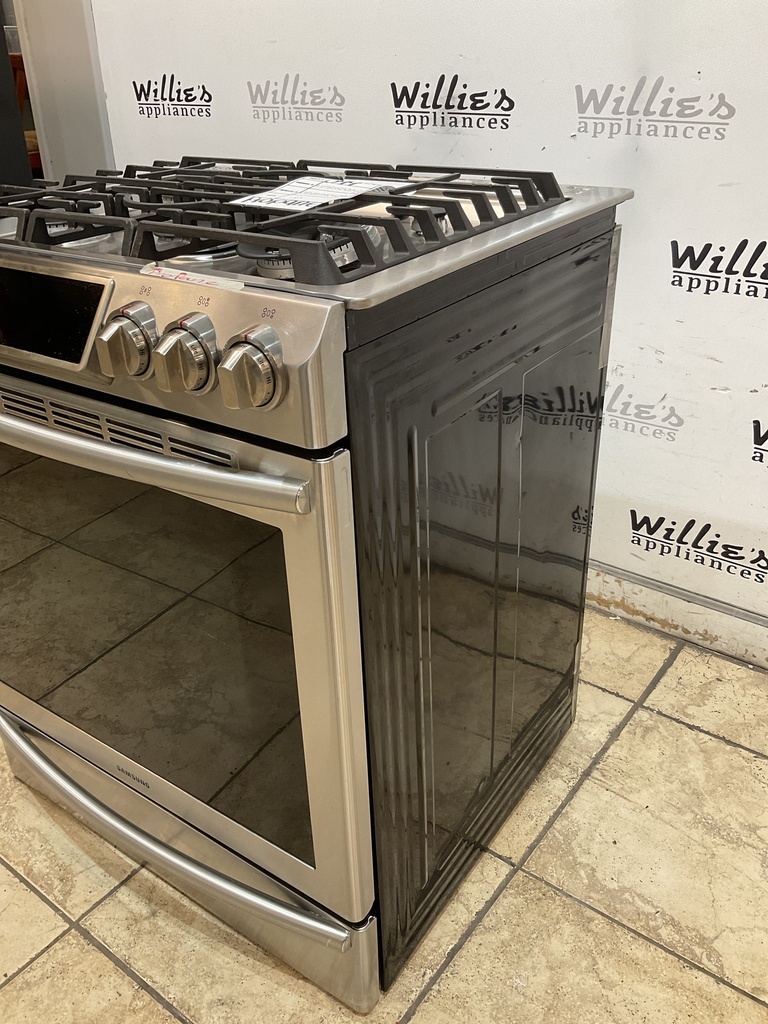 Samsung Used Gas Propane Stove 30inches (Stainless Steel) 
