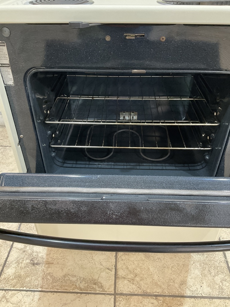Amana Used Electric Stove 220volts (40/50 AMP) 30inches 