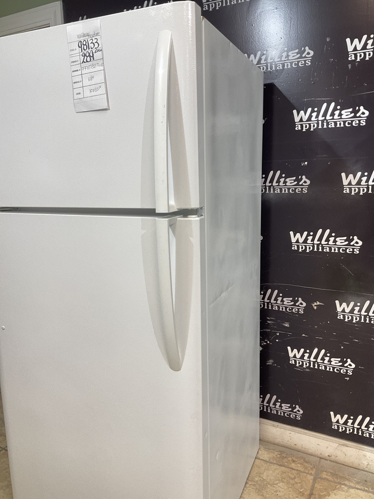 Frigidaire Used Refrigerator Top and Bottom 30x65 1/2’ (White) 