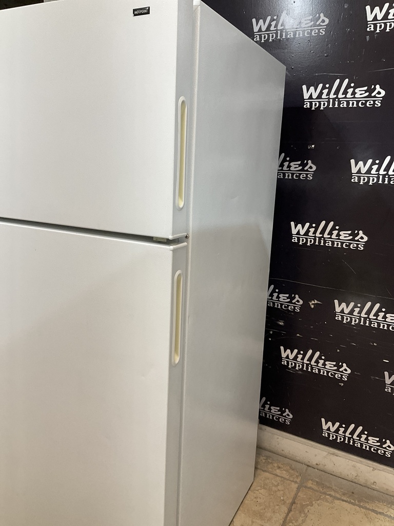 Hotpoint Used Refrigerator Top and Bottom 28x61 1/2” (White) 