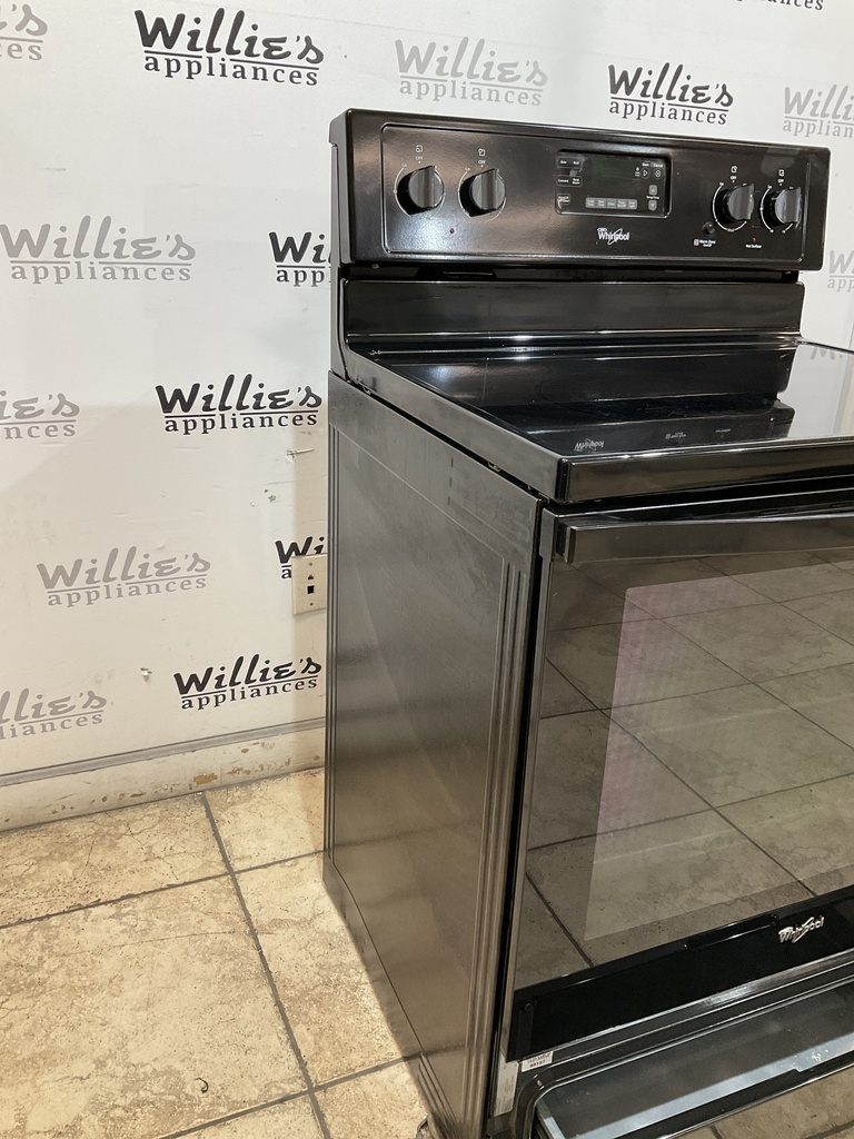 Whirlpool Used Electric Stove 220volts (40/50 AMP) 30inches {no cord} 