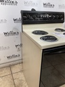 Amana Used Electric Stove 220volts (40/50 AMP) 30inches {4 prong} (Bisque/Black)