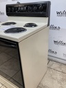Amana Used Electric Stove 220volts (40/50 AMP) 30inches {4 prong} (Bisque/Black)
