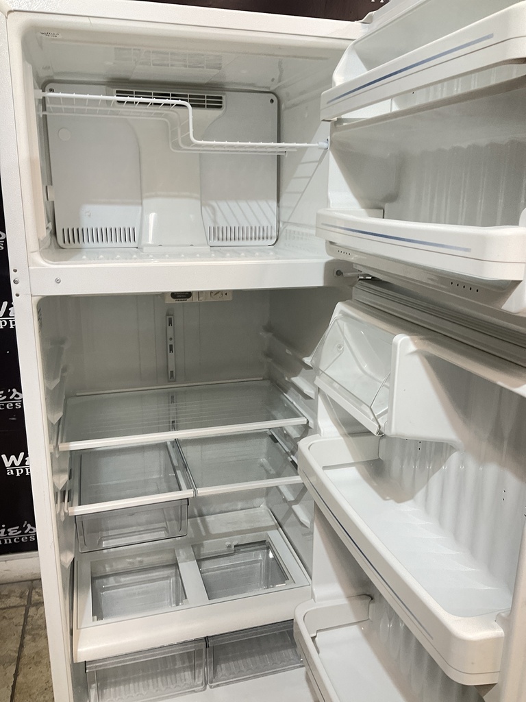 Ge Used Refrigerator Top and Bottom 28x67 (White) 