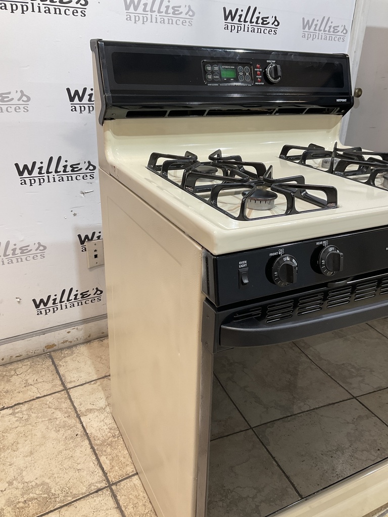 Hotpoint Used Natural Gas Stove 30inches (Bisque/Black) 