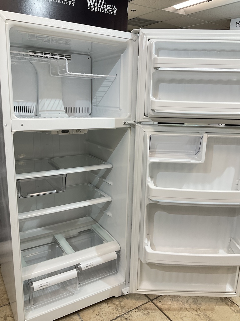 Ge Used Refrigerator Top and Bottom 28x64 1/2” (White) 