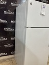 Ge Used Refrigerator Top and Bottom 28x64 (White)