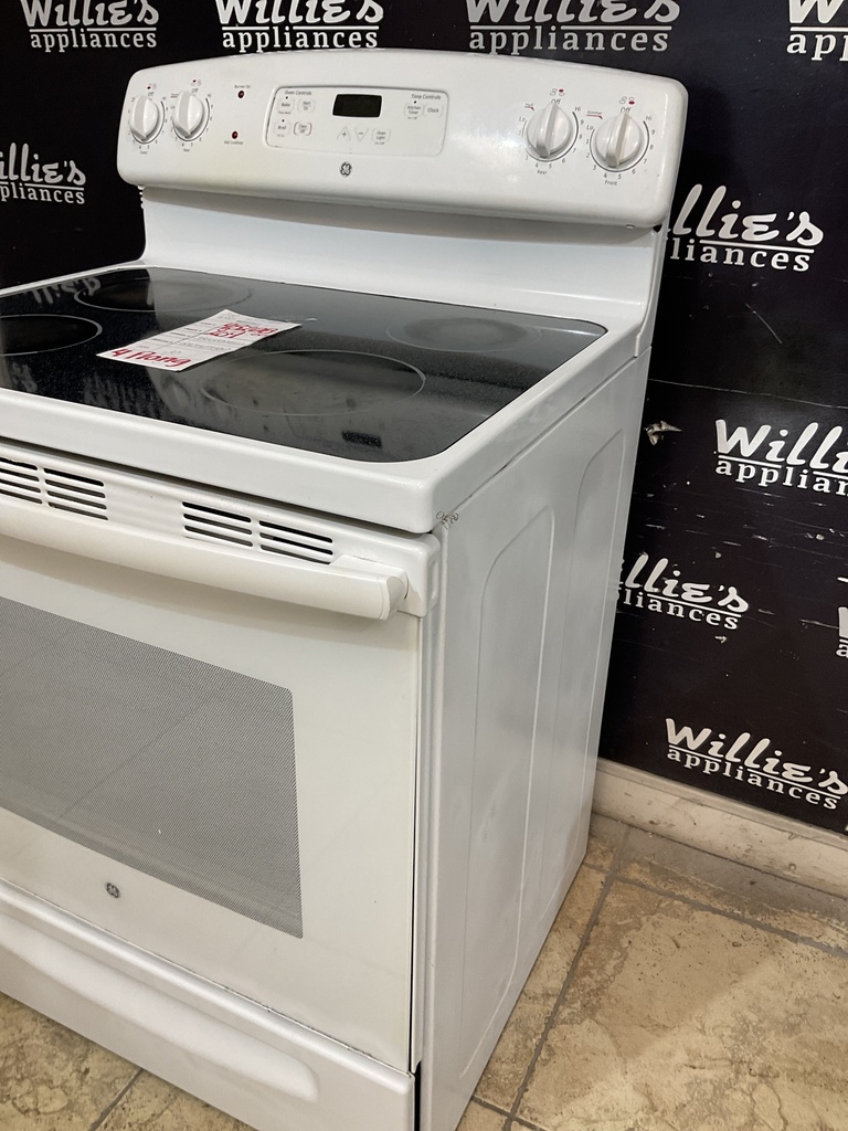 Ge Used Electric Stove 220volts (40/50 AMP) 30inches {4 prong} (White) 