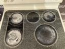 Ge Used Electric Stove 220volts (40/50 AMP) 30inches {no cord} (Bisque)