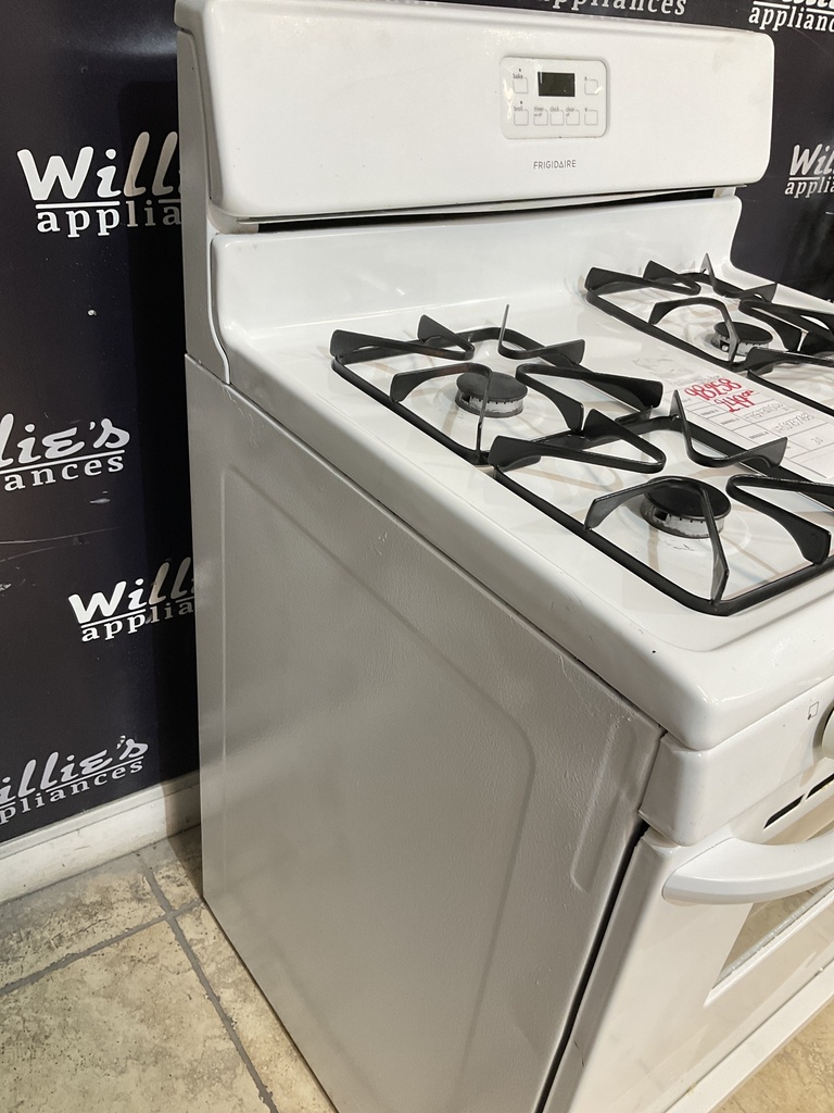Frigidaire Used Natural Gas Stove 30inches (White) 