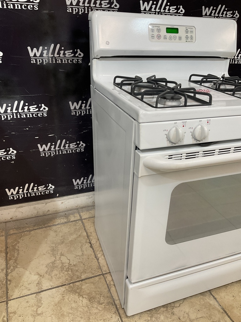 Ge Used Natural Gas Stove 30inches (White) 