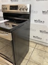 Frigidaire Used Electric Stove 220volts (40/50 AMP) 30inches {3 prong} (Stainless steel)