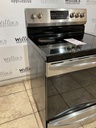Frigidaire Used Electric Stove 220volts (40/50 AMP) 30inches {3 prong} (Stainless steel)