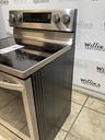 Lg Used Electric Stove 220volts (40/50 AMP) 30inches {3 prong} (Stainless Steel) 