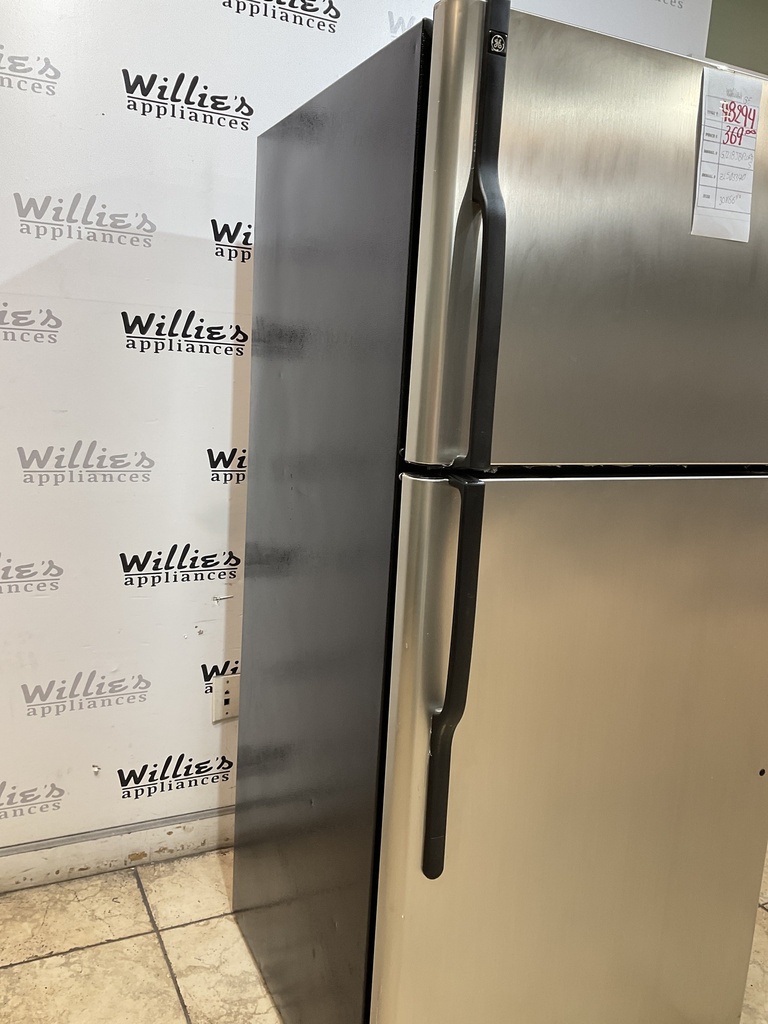 Ge Used Refrigerator Top and Bottom 30x66 1/2” (Stainless Steel) 