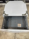 Lg Used Pedestal 27inches (White)