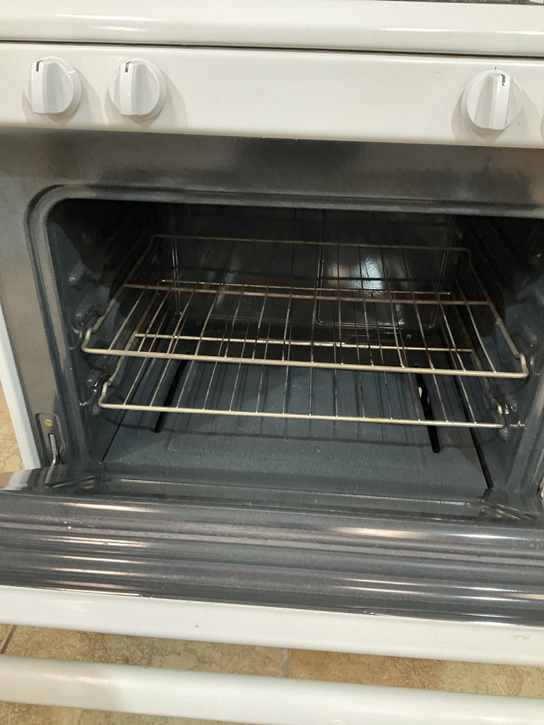 Frigidaire Used Natural Gas Stove 30inches (White) 