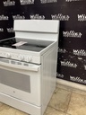 Ge Used Electric Stove 220volts (40/50 AMP) 30inches {no cord} (White) 