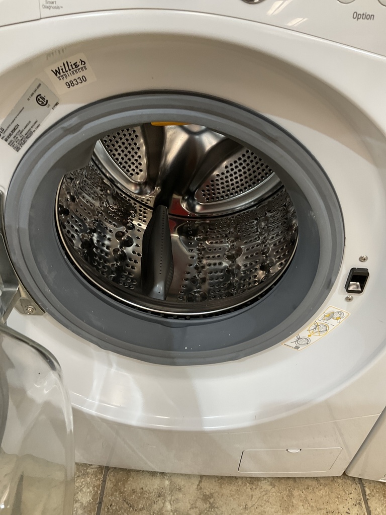 Lg Used Electric Set Washer/Dryer Front-load 220volts (30 AMP) 23 1/2” {3 prong} (White) 