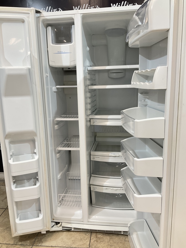 Ge Used Refrigerator Side by Side 33x69 1/2” (White) 