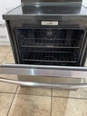 Ge Used Electric Stove 220volts (40/50 AMP) 30inches {3 prong} (Stainless Steel) {3 prong} 