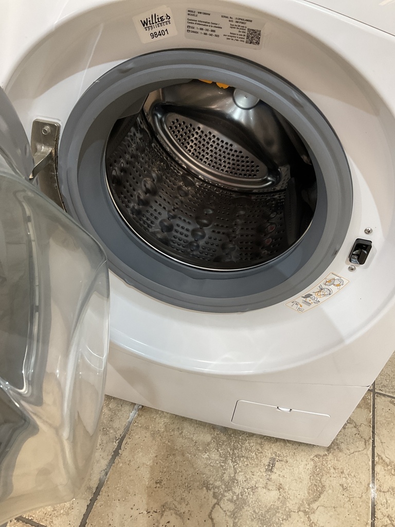 Lg Used Washer Front-load 23 1/2” (White) 