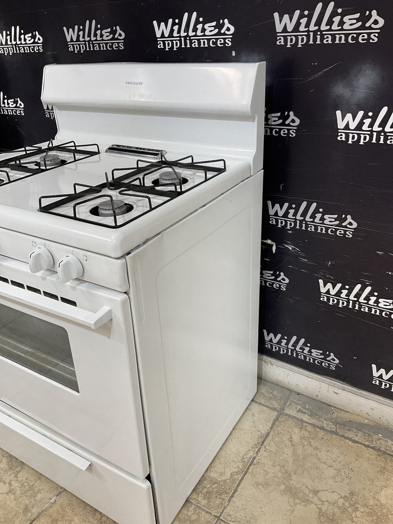 Frigidaire Used Natural Gas Stove 30inches (White) 
