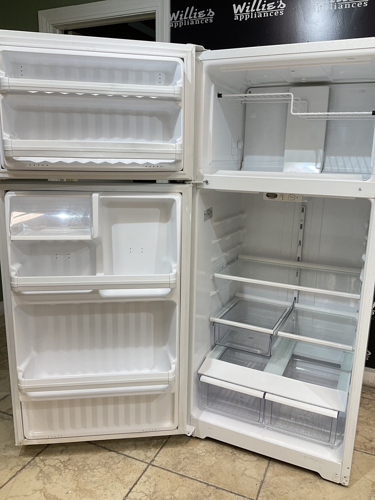 Hotpoint Used Refrigerator Top and Bottom 28x67 (White) 