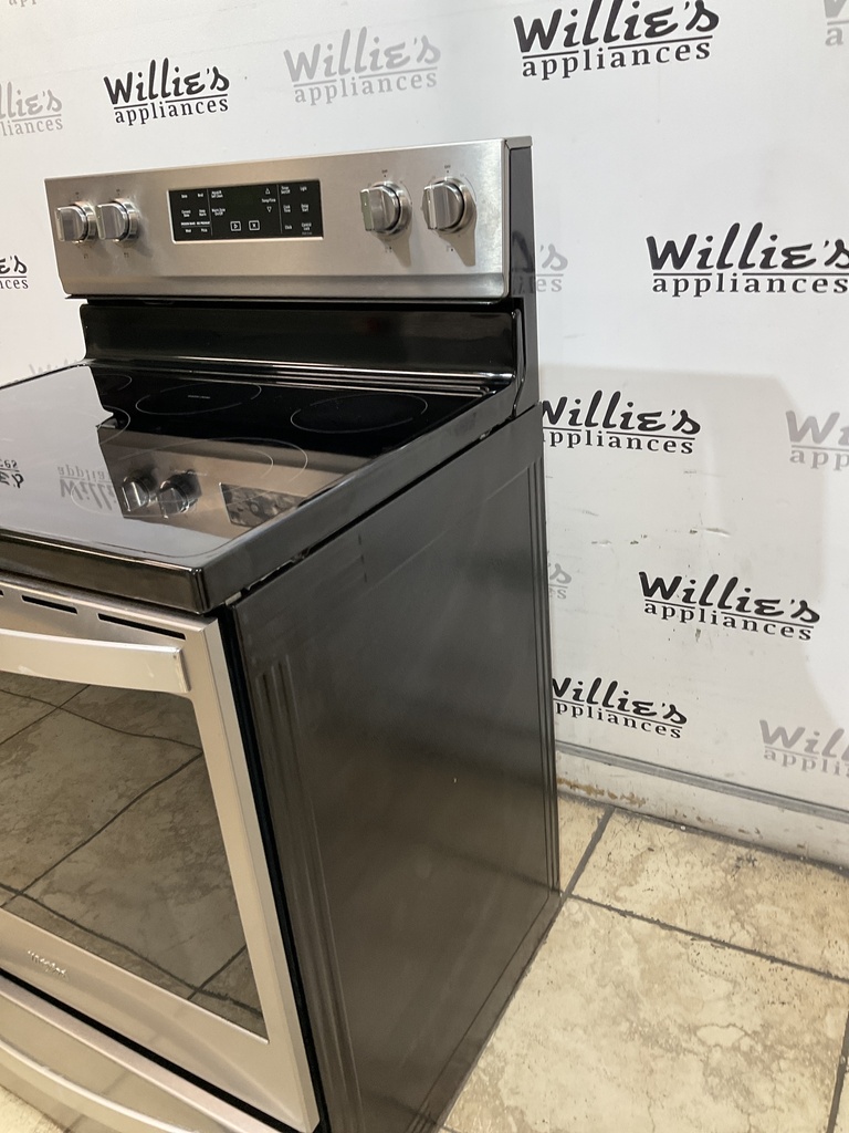 Whirlpool Used Electric Stove 220volts (40/50 AMP) 30inches {no cord} 