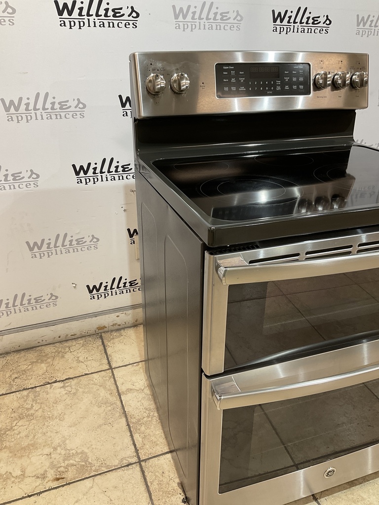 Ge Used Electric Stove 220volts (40/50 AMP) 30inches {3 prong} 