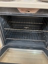 Ge Used Electric Stove 220volts (40/50 AMP) 30inches {no cord} (Bisque) 