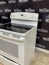 Ge Used Electric Stove 220volts (40/50 AMP) 30inches {4 prong} (White) 